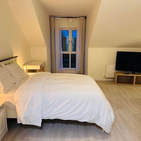 King Room With Ensuite In Dublin Clondalkin Bagian luar foto